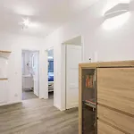 Appartamento Awesome In With Wifi
